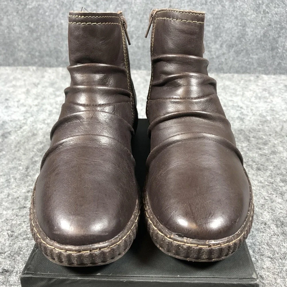 Clarks Ankle Booties Women's 8 M‎ Brown Leather Buckle Zip Comfort Boots